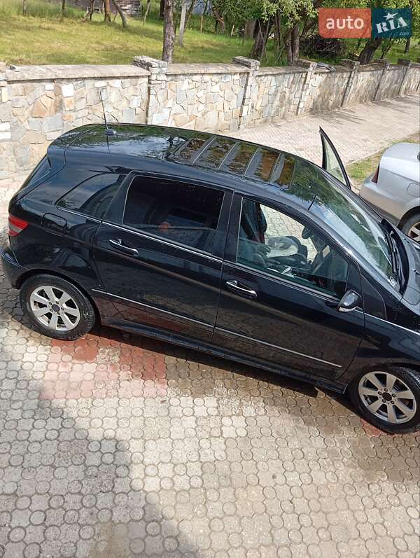 Хэтчбек Mercedes-Benz B-Class 2006 в Косове