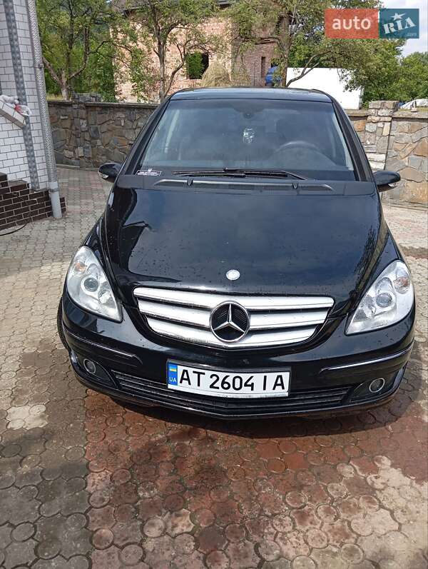 Хэтчбек Mercedes-Benz B-Class 2006 в 