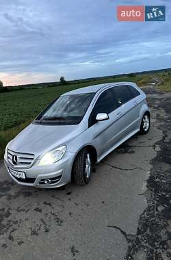 Хетчбек Mercedes-Benz B-Class 2011 в Володимирці