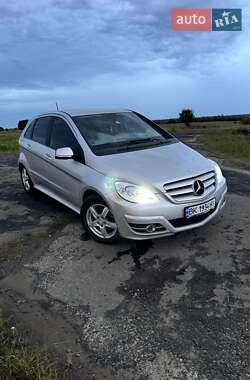 Хетчбек Mercedes-Benz B-Class 2011 в Володимирці