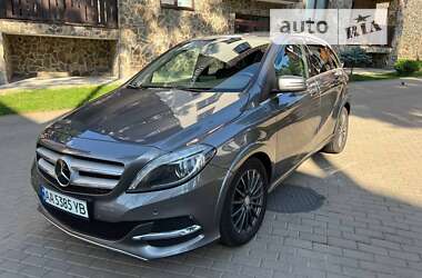 Хэтчбек Mercedes-Benz B-Class 2017 в Киеве