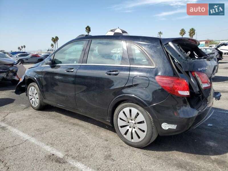Хэтчбек Mercedes-Benz B-Class 2015 в Киеве