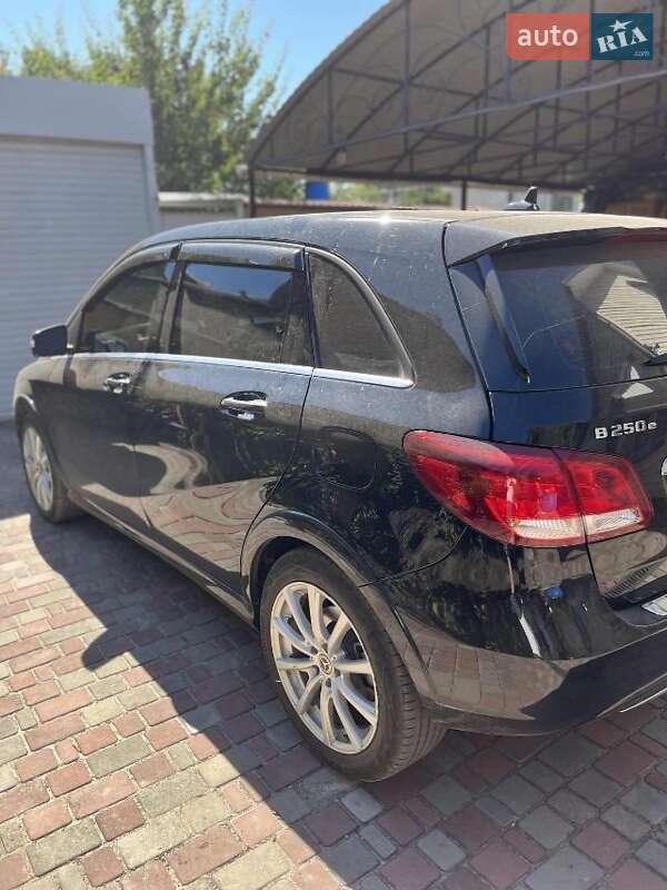 Хетчбек Mercedes-Benz B-Class 2017 в Харкові