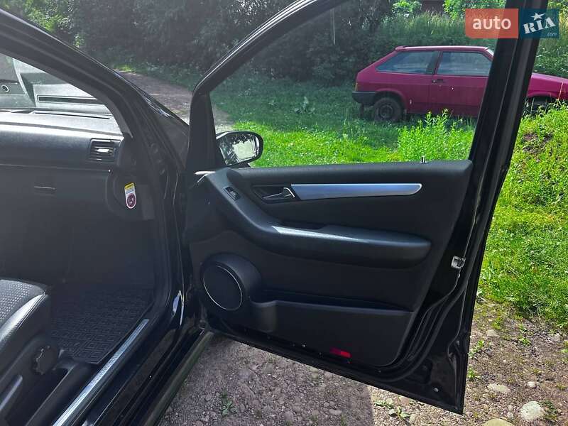 Хэтчбек Mercedes-Benz B-Class 2005 в Брошневе