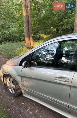 Хэтчбек Mercedes-Benz B-Class 2006 в 