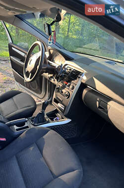 Хэтчбек Mercedes-Benz B-Class 2006 в 