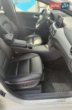 Хэтчбек Mercedes-Benz B-Class 2016 в Ровно