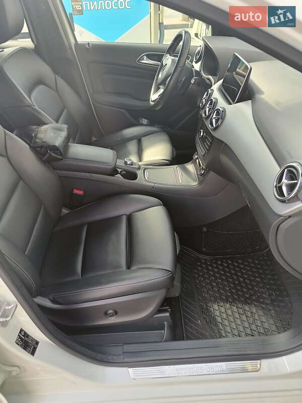 Хетчбек Mercedes-Benz B-Class 2016 в Рівному