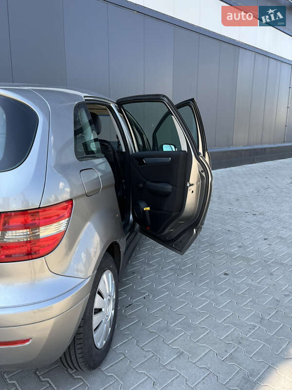 Хэтчбек Mercedes-Benz B-Class 2005 в Киеве фото 15 Хэтчбек Mercedes-Benz B-Class 2005 в Киеве
