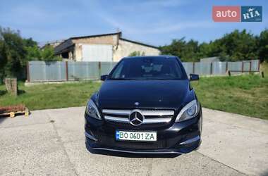 Хэтчбек Mercedes-Benz B-Class 2015 в 