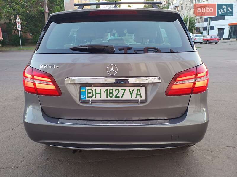 Хэтчбек Mercedes-Benz B-Class 2016 в Одессе фото 4 Хэтчбек Mercedes-Benz B-Class 2016 в Одессе
