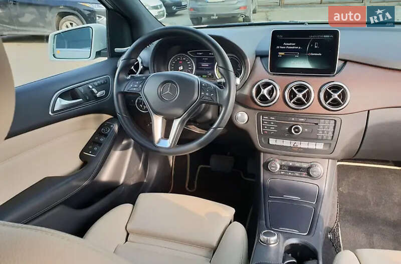 Mercedes-Benz B-Class 2016