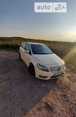 Хэтчбек Mercedes-Benz B-Class 2014 в Львове