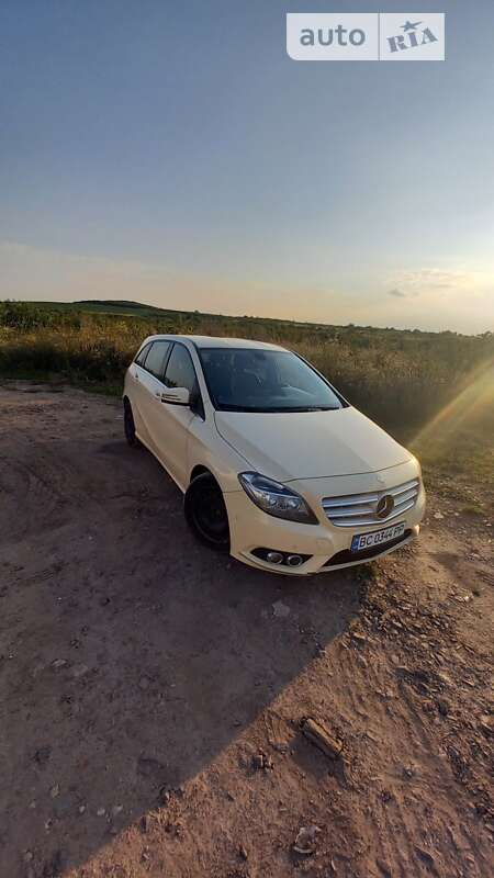 Хэтчбек Mercedes-Benz B-Class 2014 в Львове