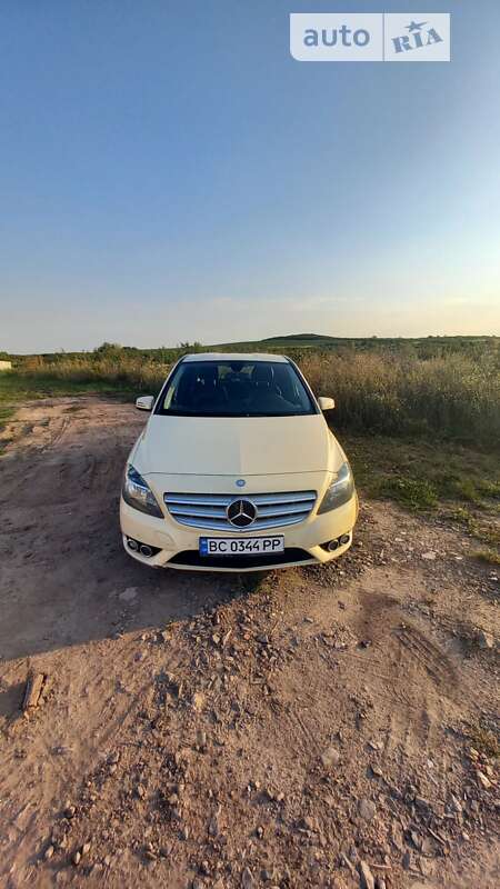 Хэтчбек Mercedes-Benz B-Class 2014 в Львове