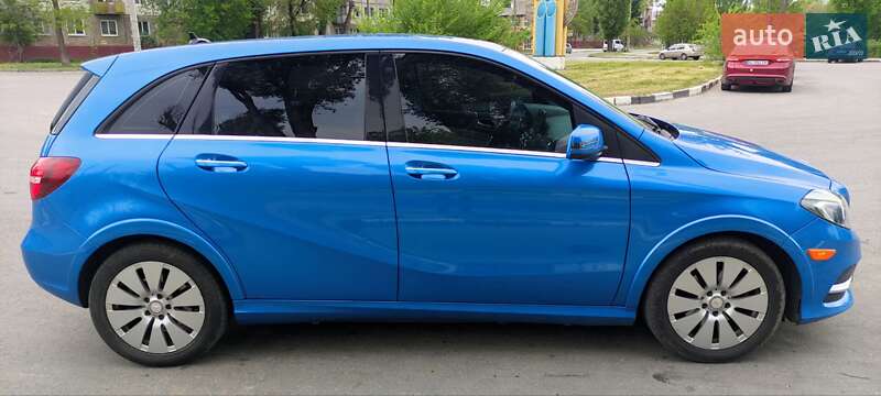 Хэтчбек Mercedes-Benz B-Class 2015 в Харькове