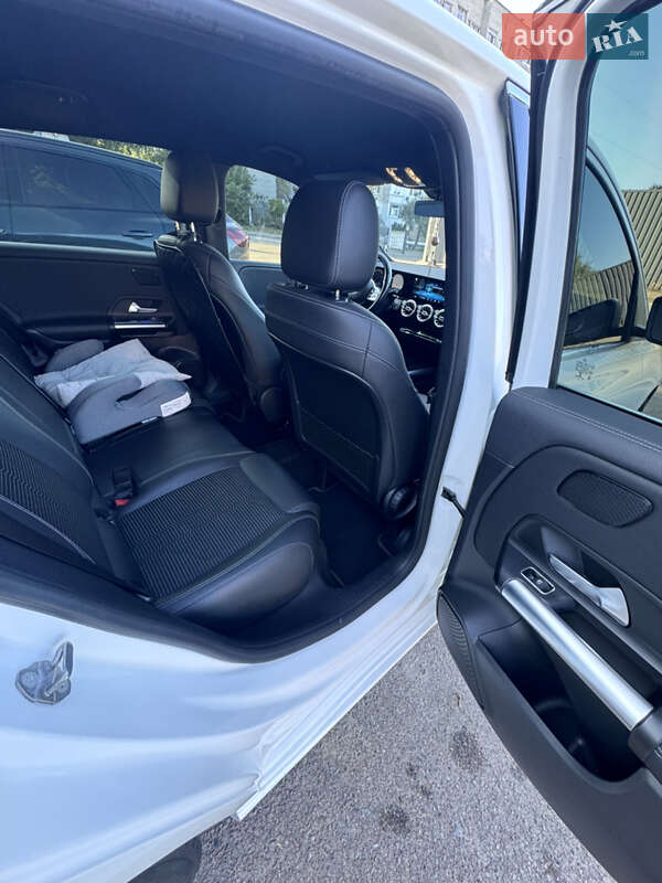 Хэтчбек Mercedes-Benz B-Class 2020 в Житомире