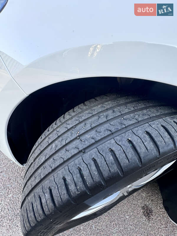 Хэтчбек Mercedes-Benz B-Class 2020 в Житомире