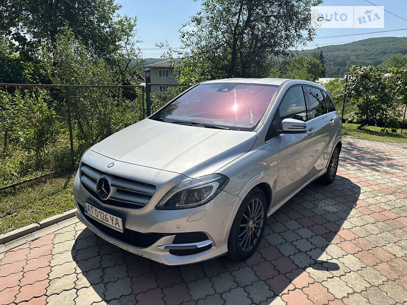 Хетчбек Mercedes-Benz B-Class 2015 в Івано-Франківську