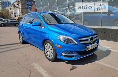 Хэтчбек Mercedes-Benz B-Class 2014 в Киеве