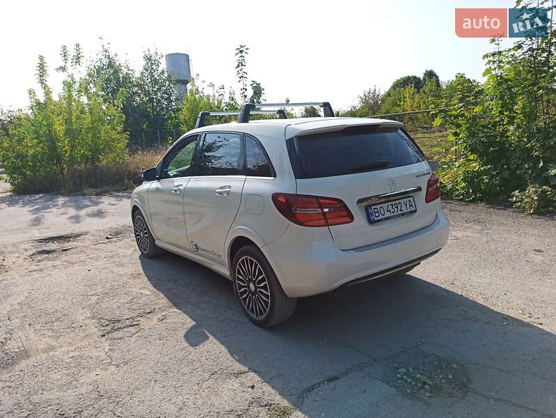 Хетчбек Mercedes-Benz B-Class 2015 в Тернополі