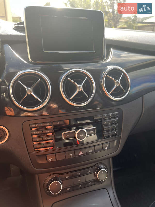 Хэтчбек Mercedes-Benz B-Class 2014 в Ужгороде