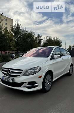 Хэтчбек Mercedes-Benz B-Class 2015 в Киеве