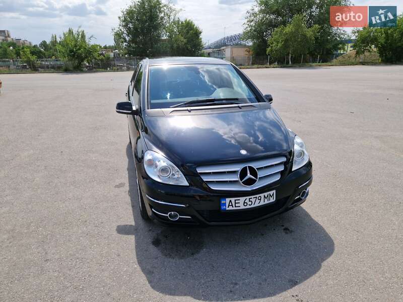 Хэтчбек Mercedes-Benz B-Class 2010 в Днепре