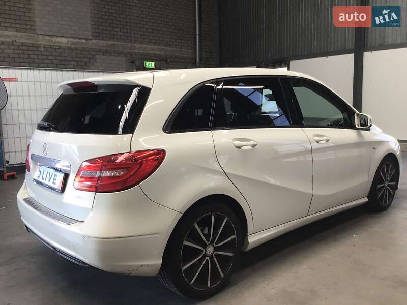 Хэтчбек Mercedes-Benz B-Class 2012 в Ровно фото 2 Хэтчбек Mercedes-Benz B-Class 2012 в Ровно