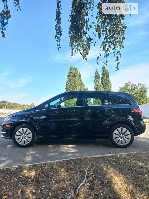 Хэтчбек Mercedes-Benz B-Class 2015 в Лубнах