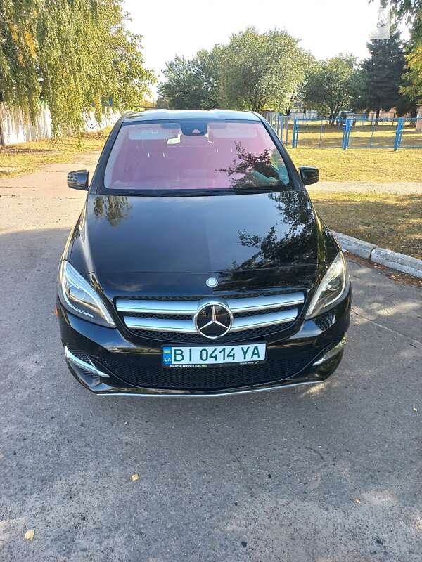Хэтчбек Mercedes-Benz B-Class 2015 в Лубнах