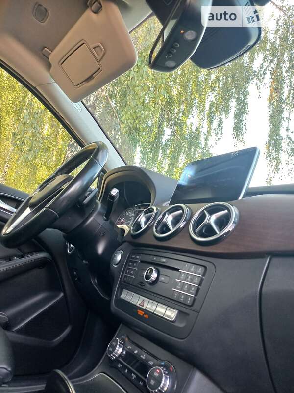Хэтчбек Mercedes-Benz B-Class 2015 в Лубнах