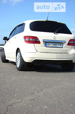 Хэтчбек Mercedes-Benz B-Class 2010 в Одессе