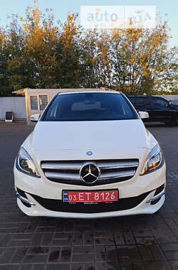 Хэтчбек Mercedes-Benz B-Class 2016 в 