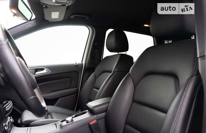 Хэтчбек Mercedes-Benz B-Class 2016 в Киеве