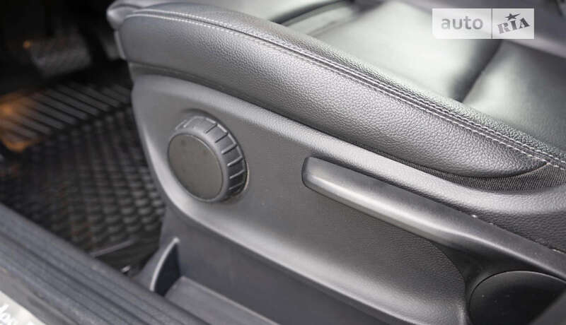Хэтчбек Mercedes-Benz B-Class 2016 в Киеве