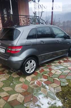 Хетчбек Mercedes-Benz B-Class 2010 в Ужгороді