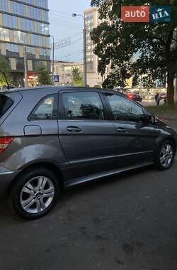 Хэтчбек Mercedes-Benz B-Class 2008 в 