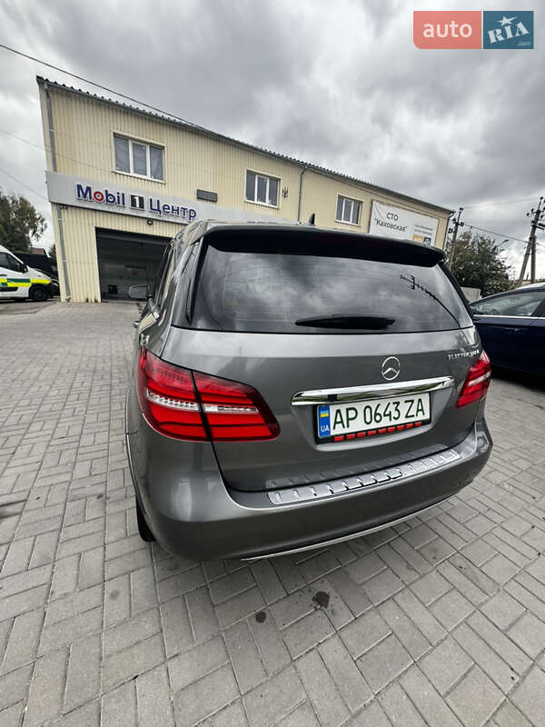 Хэтчбек Mercedes-Benz B-Class 2015 в Запорожье