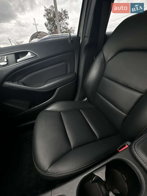 Хэтчбек Mercedes-Benz B-Class 2015 в Запорожье