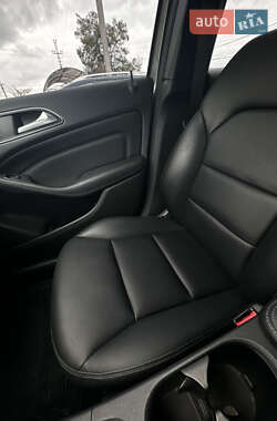 Хэтчбек Mercedes-Benz B-Class 2015 в 