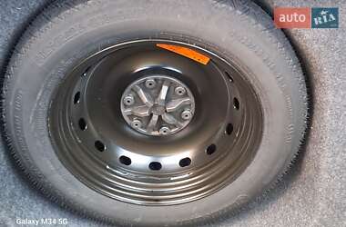 Хэтчбек Mercedes-Benz B-Class 2010 в 
