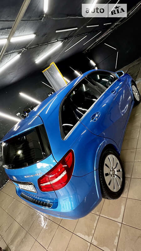 Хэтчбек Mercedes-Benz B-Class 2015 в Львове