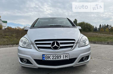 Хетчбек Mercedes-Benz B-Class 2008 в Вараші