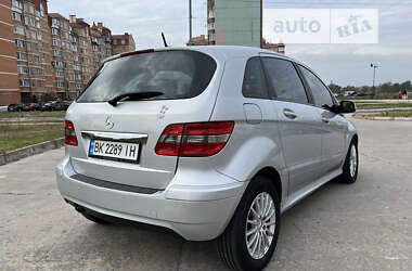 Хетчбек Mercedes-Benz B-Class 2008 в Вараші