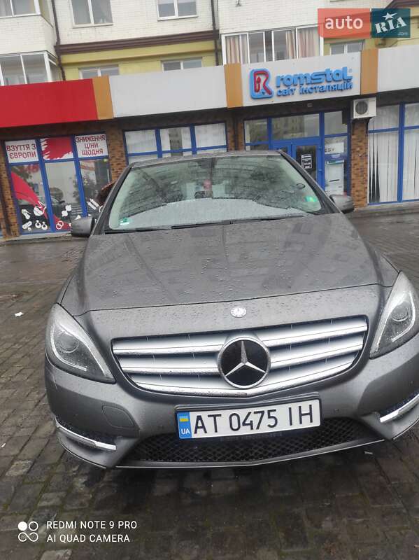 Mercedes-Benz B-Class 2013 Mercedes-Benz B-Class 2013