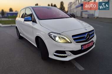 Хэтчбек Mercedes-Benz B-Class 2016 в Киеве