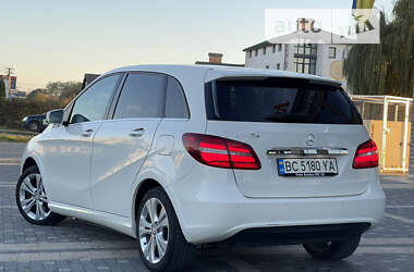 Хэтчбек Mercedes-Benz B-Class 2016 в 