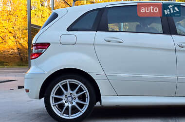 Хетчбек Mercedes-Benz B-Class 2010 в Києві