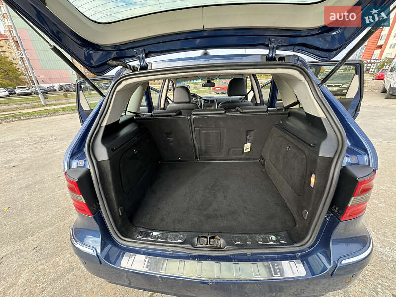 Хэтчбек Mercedes-Benz B-Class 2011 в Вараше